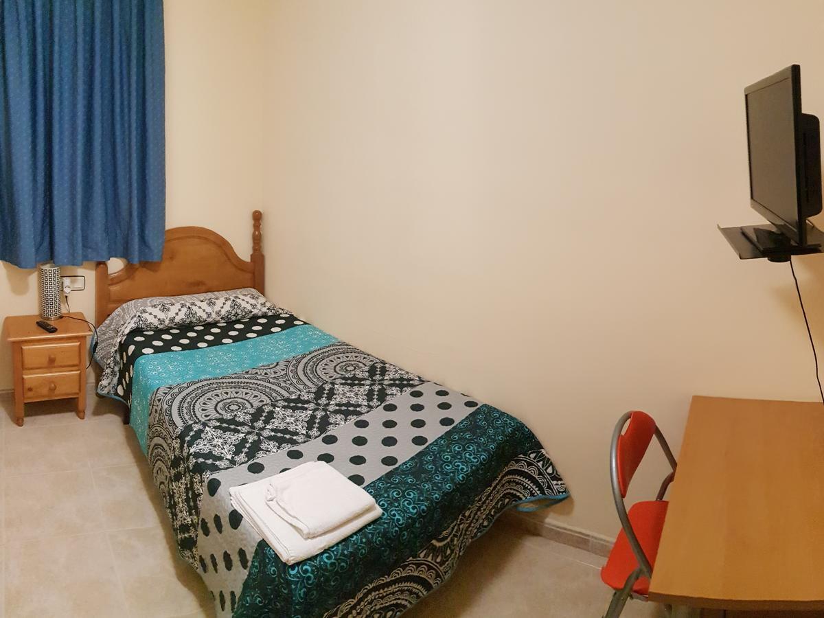 Hostal El Busto Teruel Esterno foto